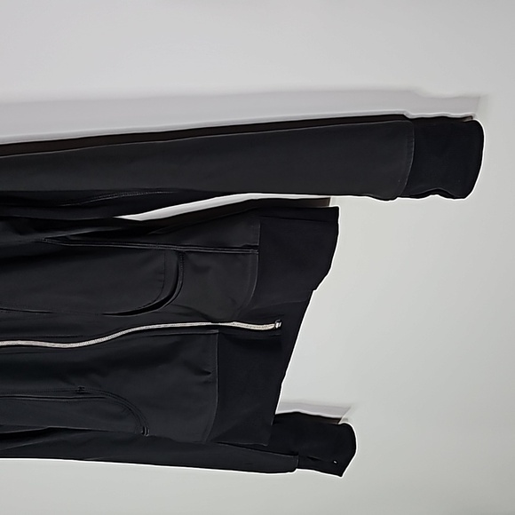 Lululemon black size 2 Uba Softshell zip up hoodie - Picture 3 of 7